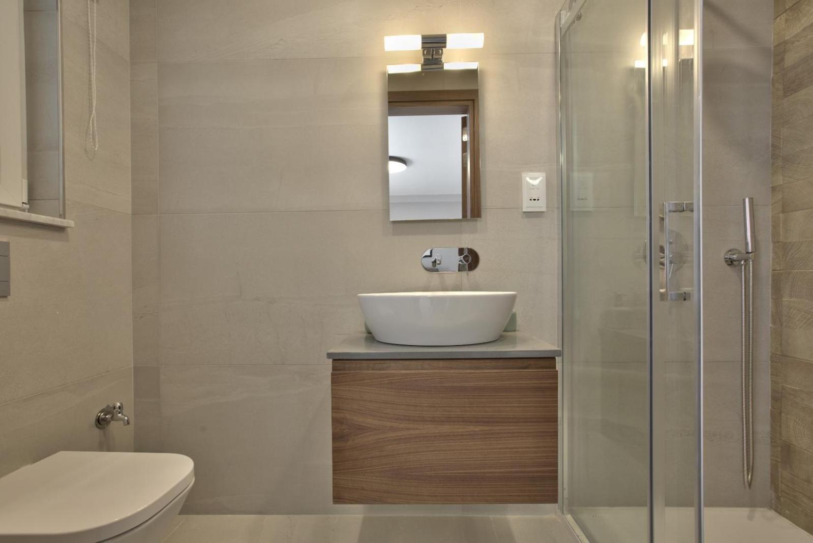 Sea Front Spacious Valletta Views Apartments Sliema Exterior photo