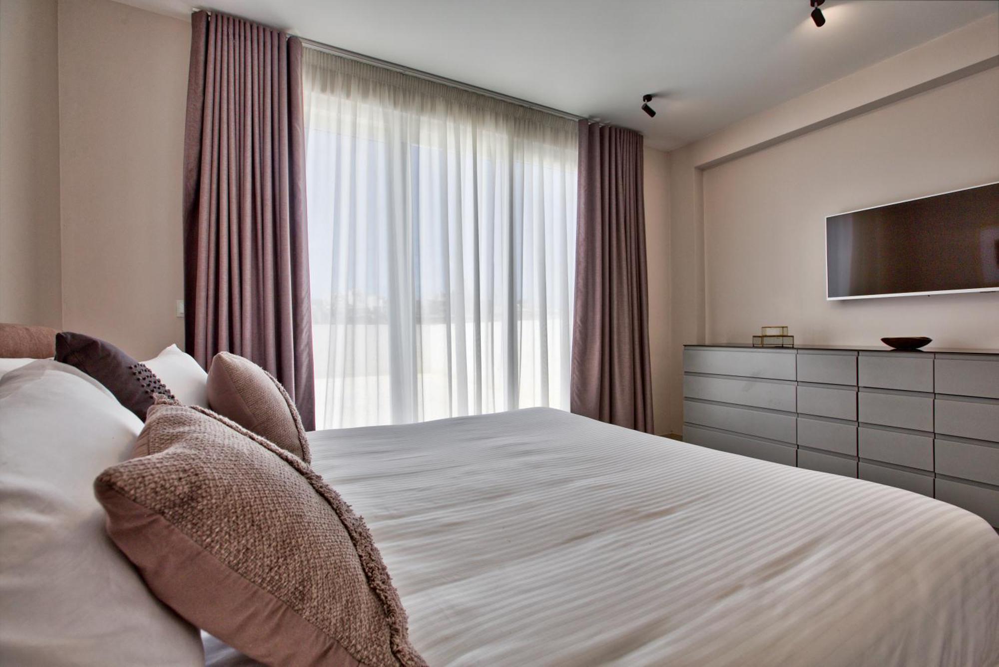 Sea Front Spacious Valletta Views Apartments Sliema Exterior photo